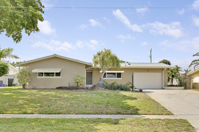 Primary Photo - 1284 SW 9th St