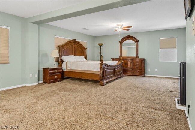 Building Photo - 3069 Regal Cove St