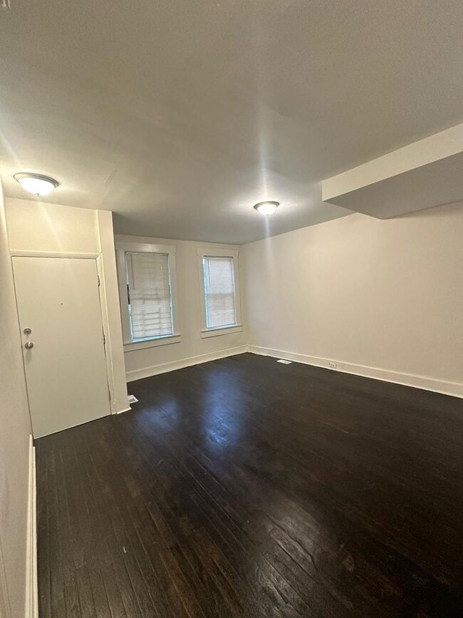 Building Photo - 2761 Baker St