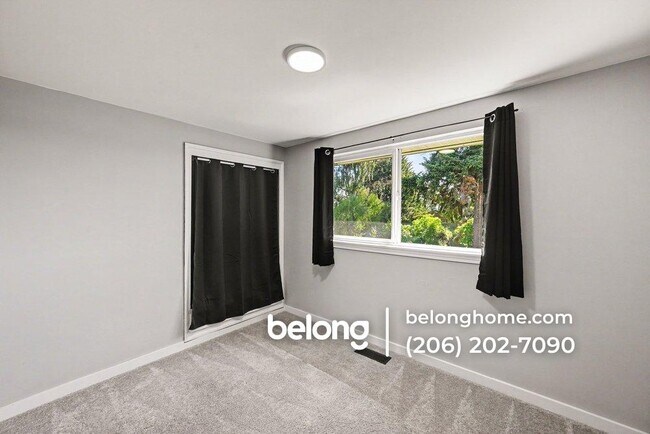 Building Photo - 14630 3rd Ave SW