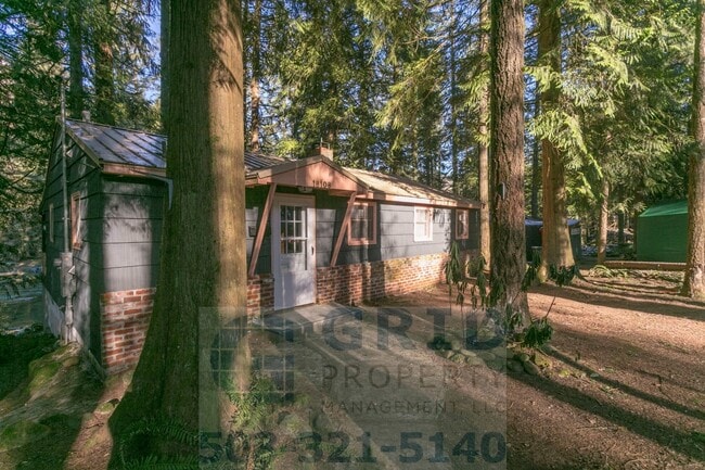 Building Photo - Rustic Riverfront Cottage Available For Rent! - Battle Ground, WA