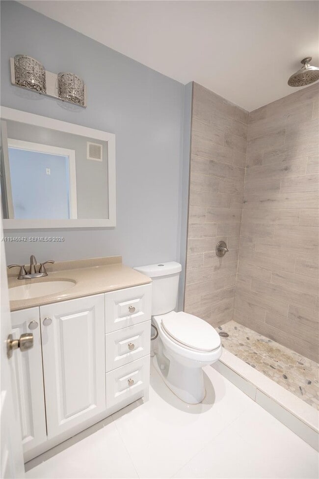 Building Photo - 8826 W Flagler St