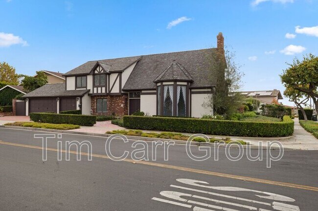 Building Photo - 1300 Antigua Way