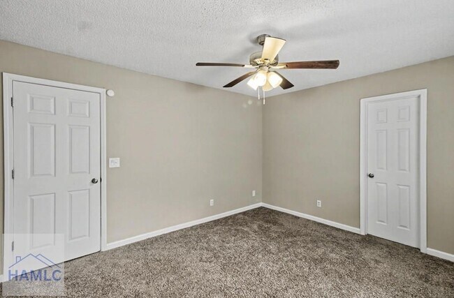 Building Photo - 43 Sandy Run Rd