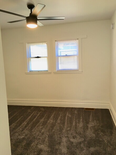 larger BR - 1711 3rd Ave N
