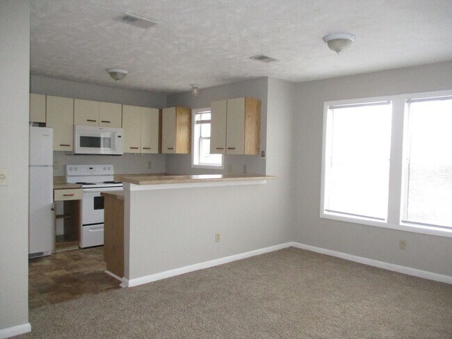 Building Photo - 6771-4 Willowbrook