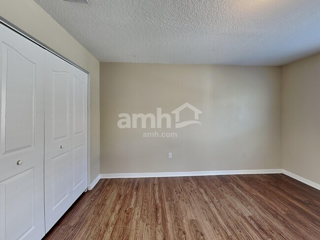 Building Photo - 6744 66th Ave E