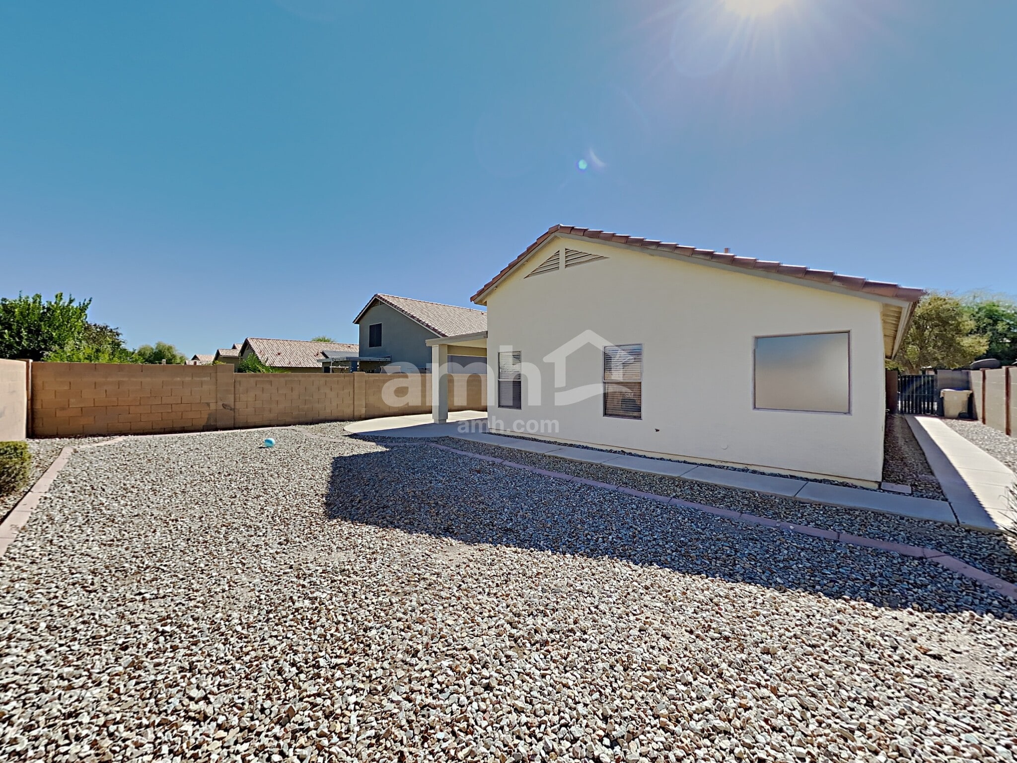 Building Photo - 13732 W Solano Dr