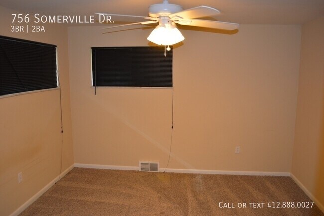 Building Photo - 756 Somerville Dr