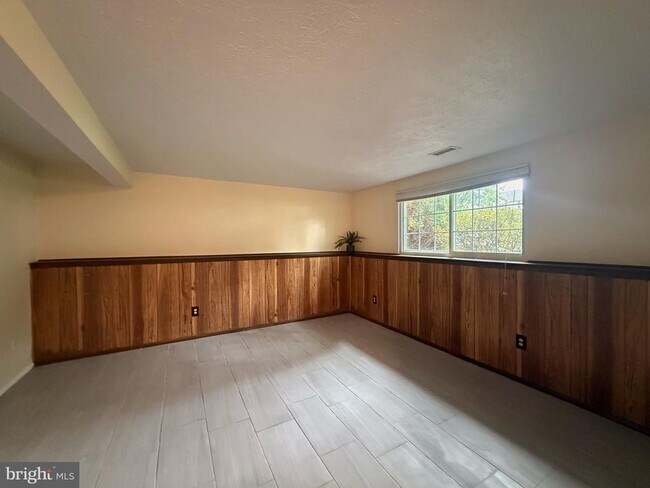 Building Photo - 3814 Beech Down Dr