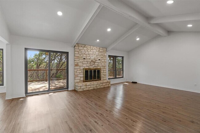 Building Photo - 104 Timpanagos Dr