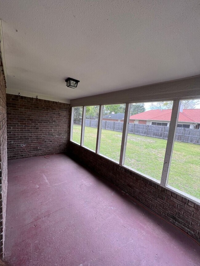 Building Photo - Coming soon
