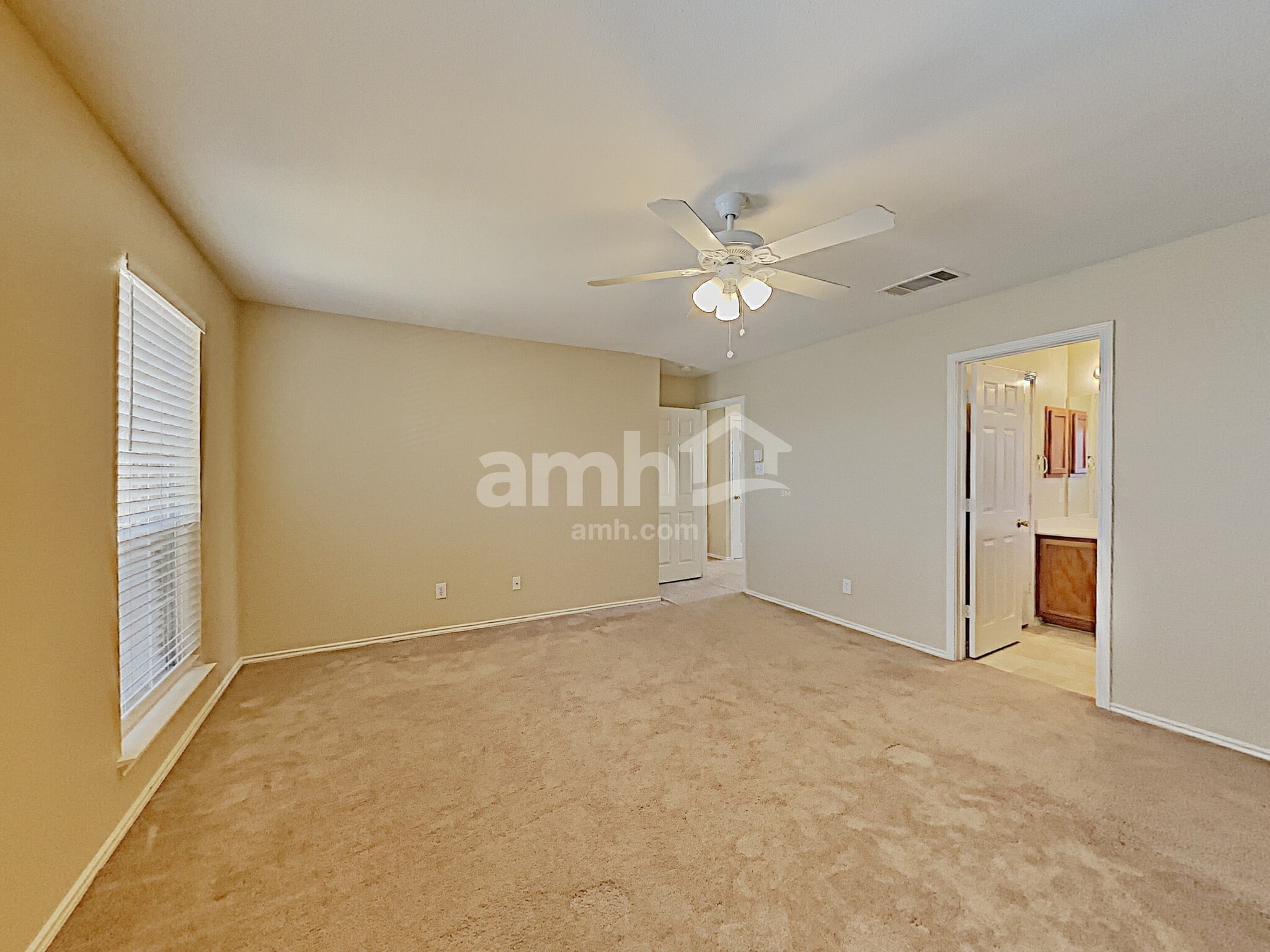 Building Photo - 9616 Dawn Trl