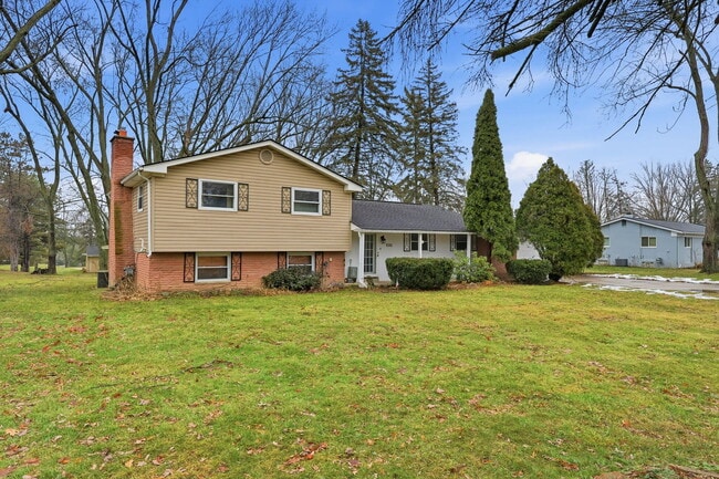 Building Photo - 6382 Houghten Dr