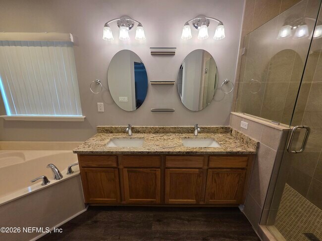 Building Photo - 86088 Meadowridge Ct