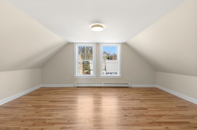 Building Photo - 20 Beacon St