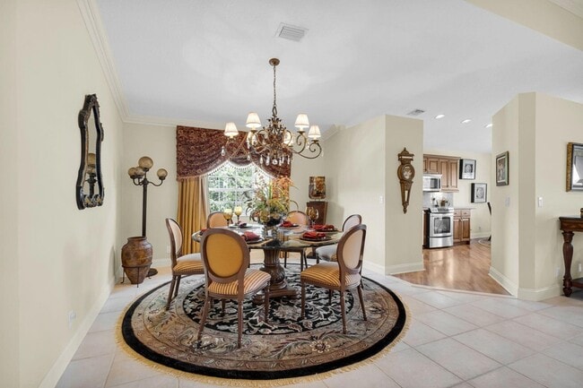 Building Photo - 222 Legendary Cir