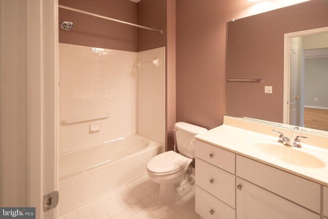 Building Photo - 8612 Fluttering Leaf Tr