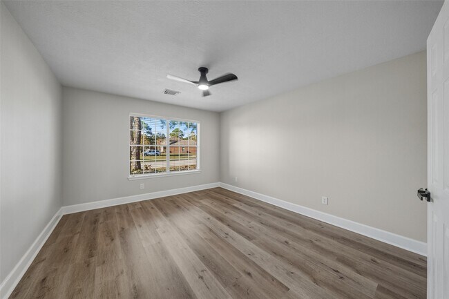 Building Photo - 1111 Kingbriar Cir