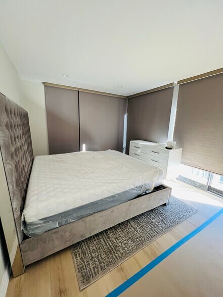 Bedroom 1 - 869 S Wooster St