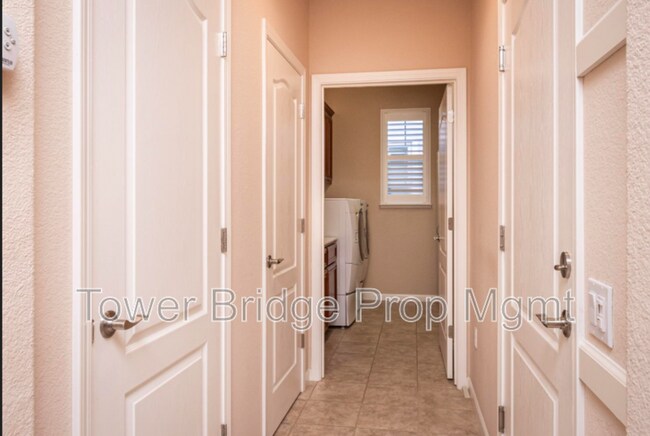 Building Photo - 1457 Marseille Ln