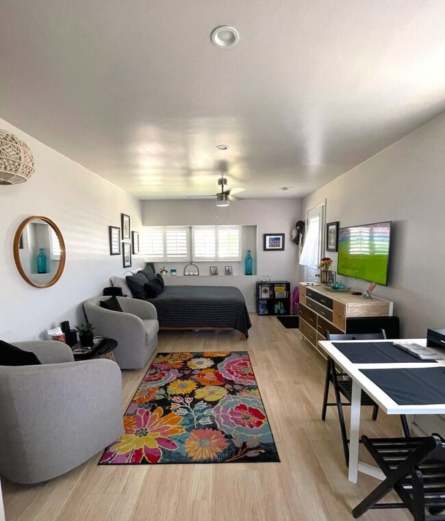 Building Photo - Charming Studio with Private Outdoor Space in Quiet Del Cerro Neighborhood