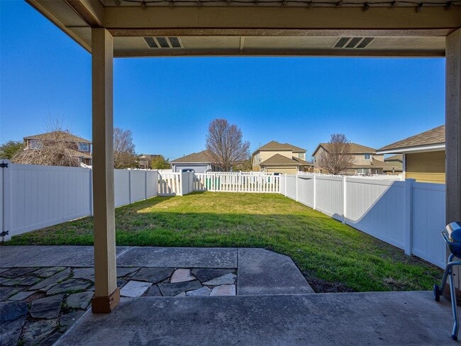 Building Photo - 120 Gila Cliff Dr