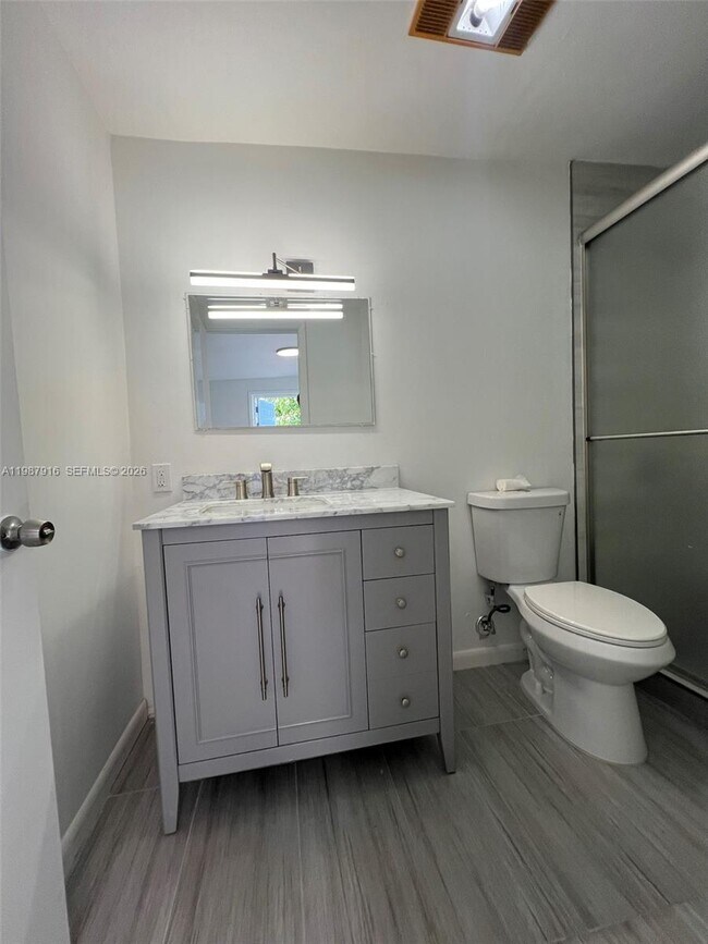 Building Photo - 11500 SW 40th St