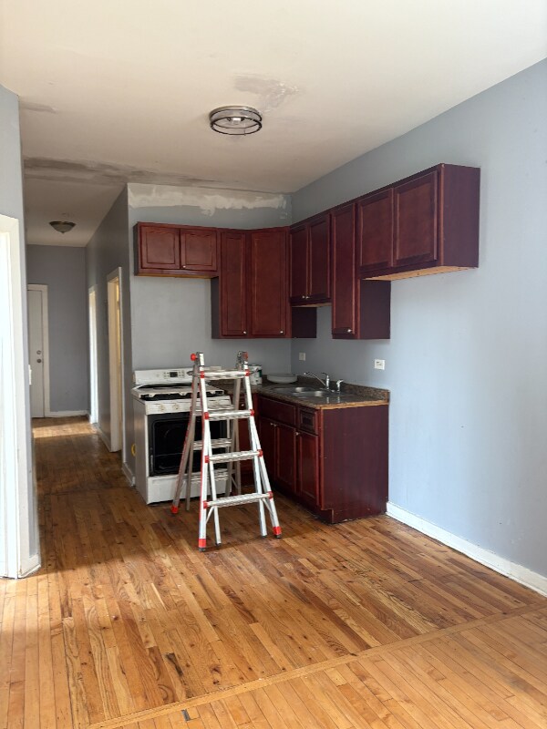 Building Photo - 1443 S Drake Ave
