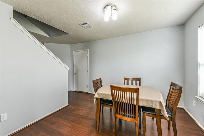 Building Photo - 12826 Kiev Hills Ln