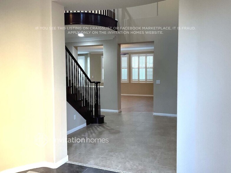 Building Photo - 9203 Bronze River Ave