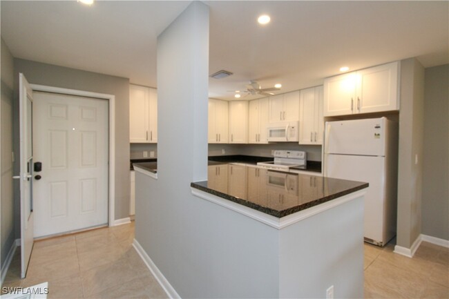 Building Photo - 600 Valley Stream Dr