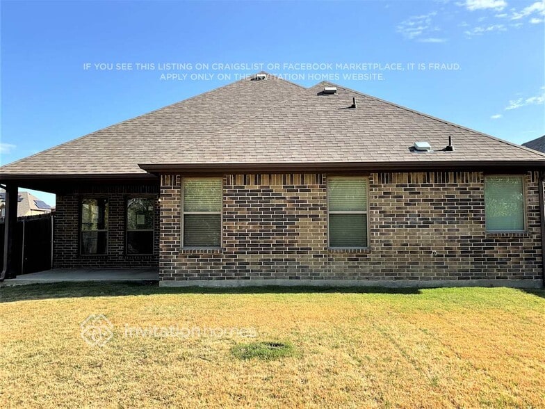 Building Photo - 1970 De Berry Ln