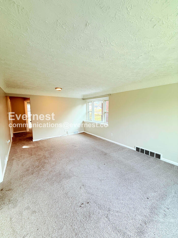 Building Photo - 19908 Heyden St