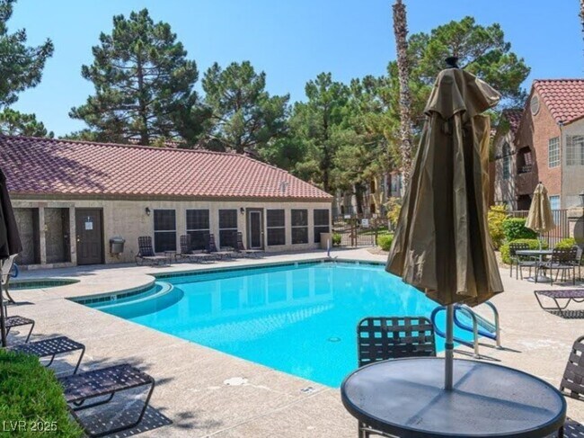 Building Photo - 2200 S Fort Apache Rd