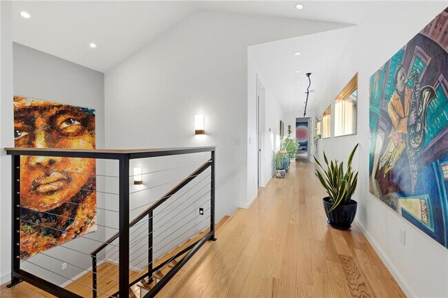 Building Photo - 632 Bella Vista Rd