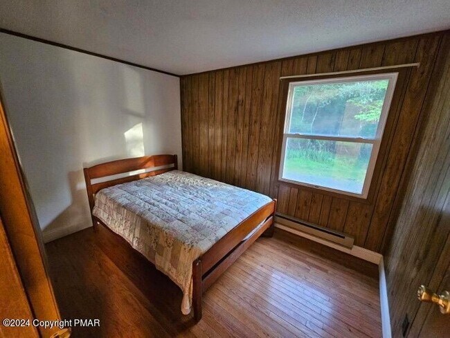 Building Photo - 4153 Sylvan Ln