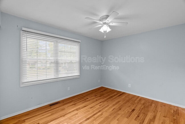 Building Photo - 12464 Glengate Dr