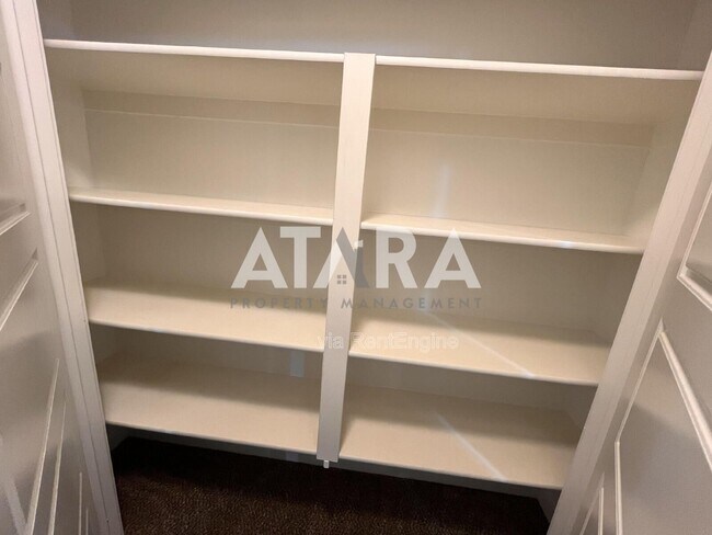 Building Photo - 5011 N Marble Fox Way