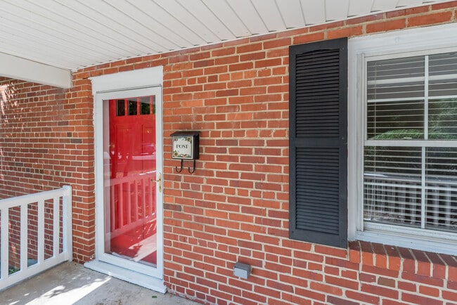 Building Photo - 3710 Cary Street Rd