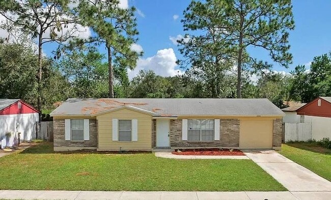 Primary Photo - 2633 Kenwood Dr W