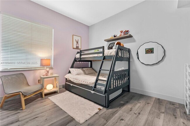 Building Photo - 5046 SW 162nd Ave