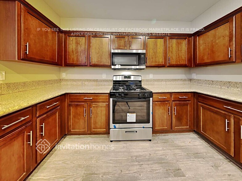 Building Photo - 9137 Horizon Mist Ave