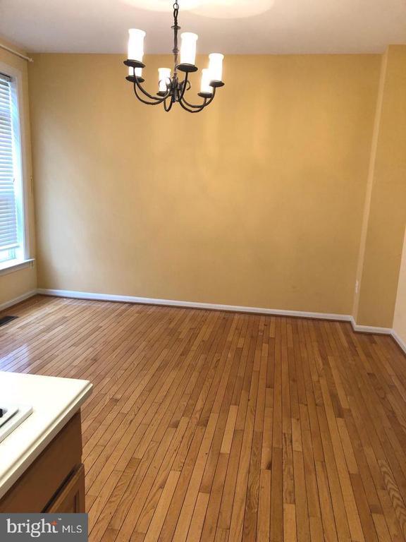 Building Photo - 8077 Sebon Dr