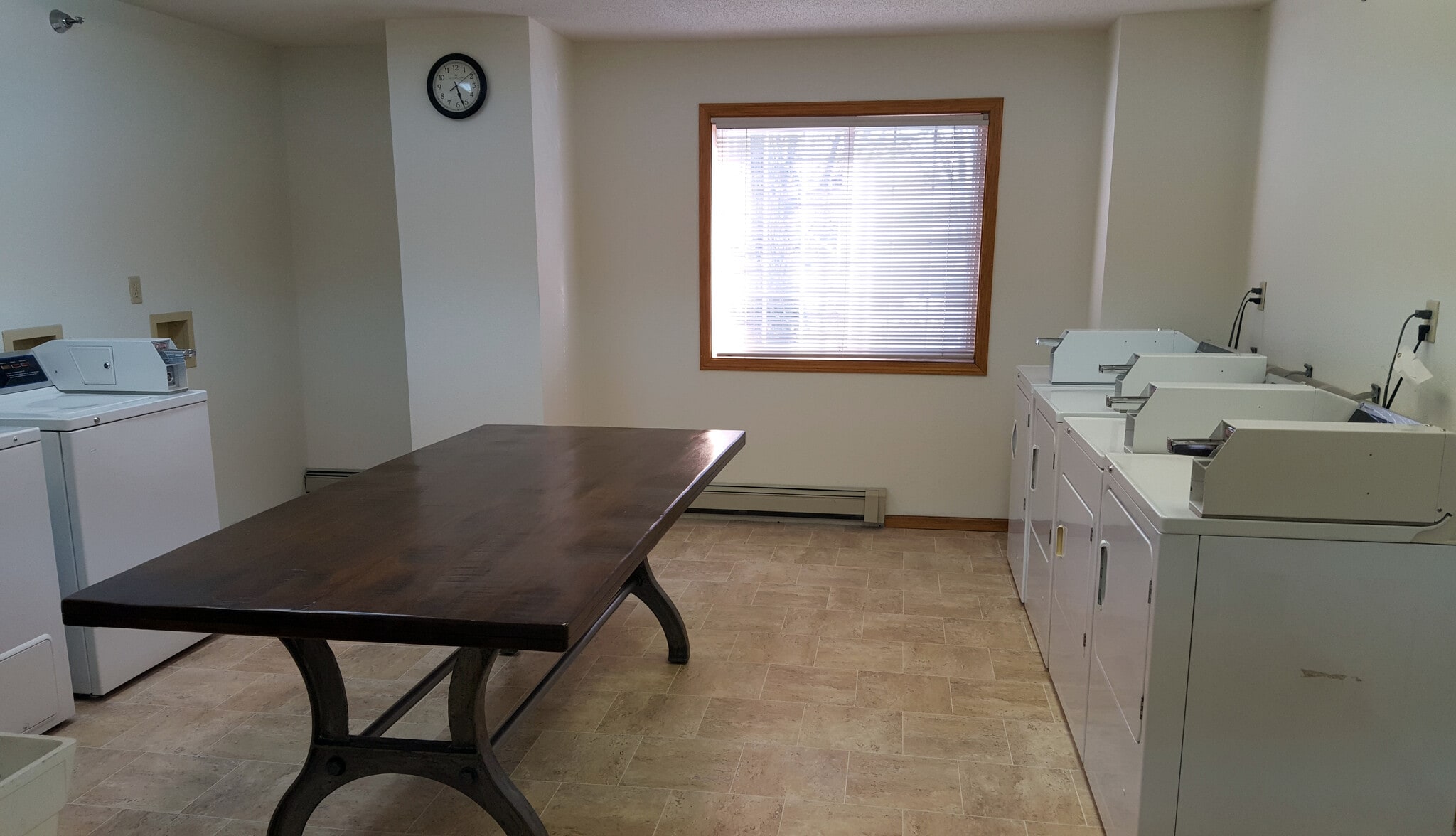 Building Photo - 500 Belle Ave