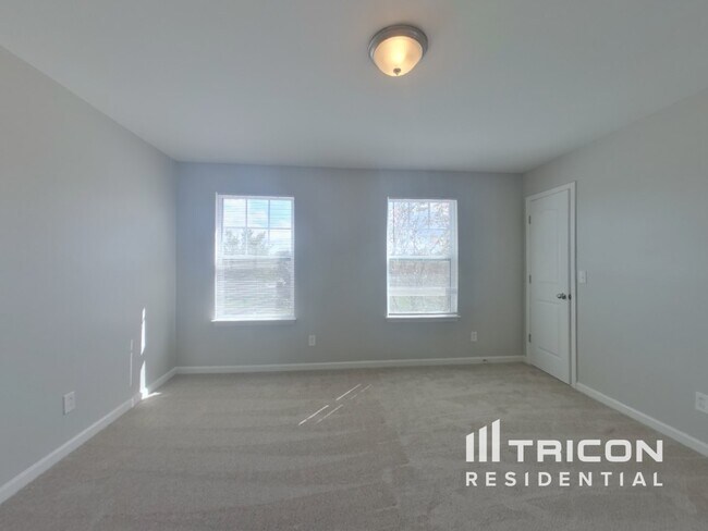 Building Photo - 120 Altondale Dr