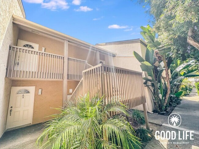 Building Photo - 8537 Villa La Jolla Dr