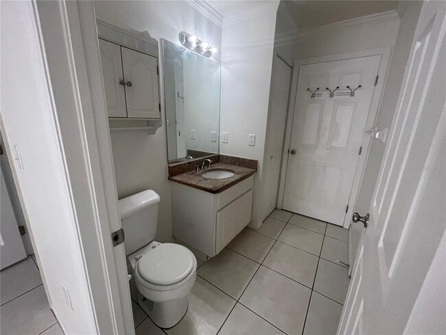 Building Photo - 3021 W Tampa Bay Blvd