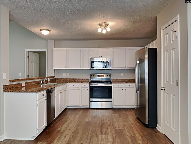 Building Photo - 38 Coachmen Ct