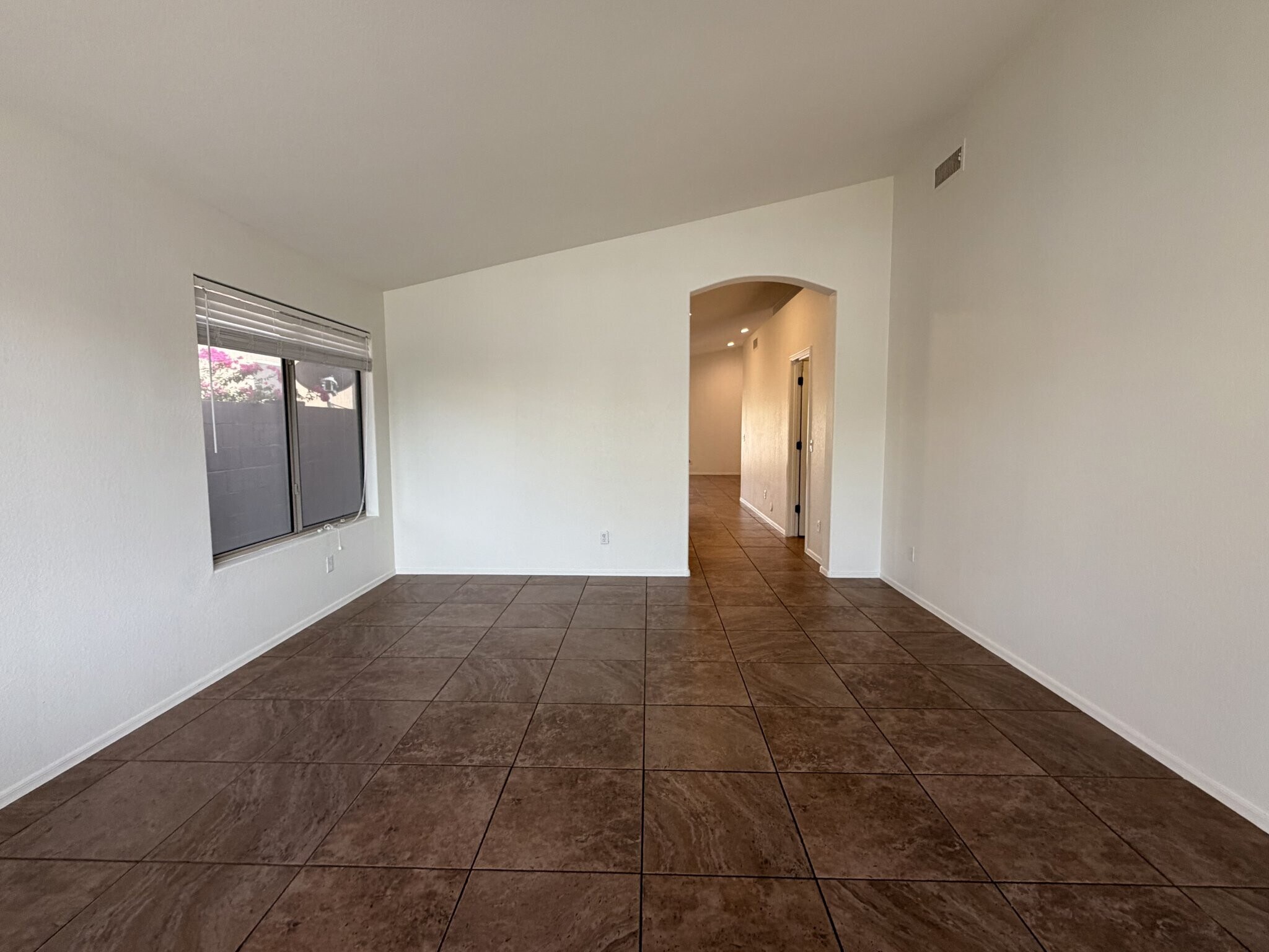 Building Photo - 4657 E Matt Dillon Trail